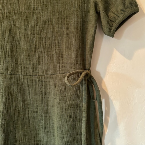 Madewell Crosshatch Puff-Sleeve Faux-Wrap Mini Dress Olive Green - Picture 9 of 11